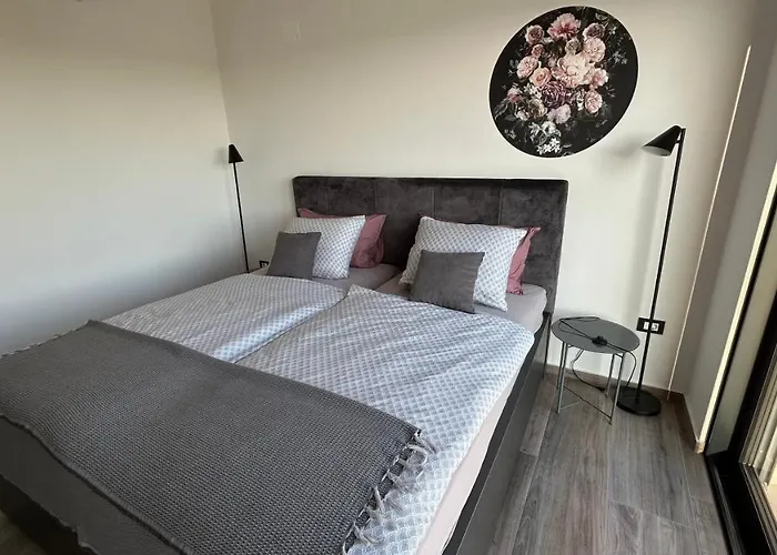 Vila Valentina Karigador